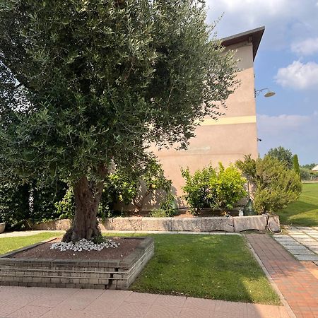 Appartamento "Casa Vacanze Corte Ara Decima" Sona Bagian luar foto