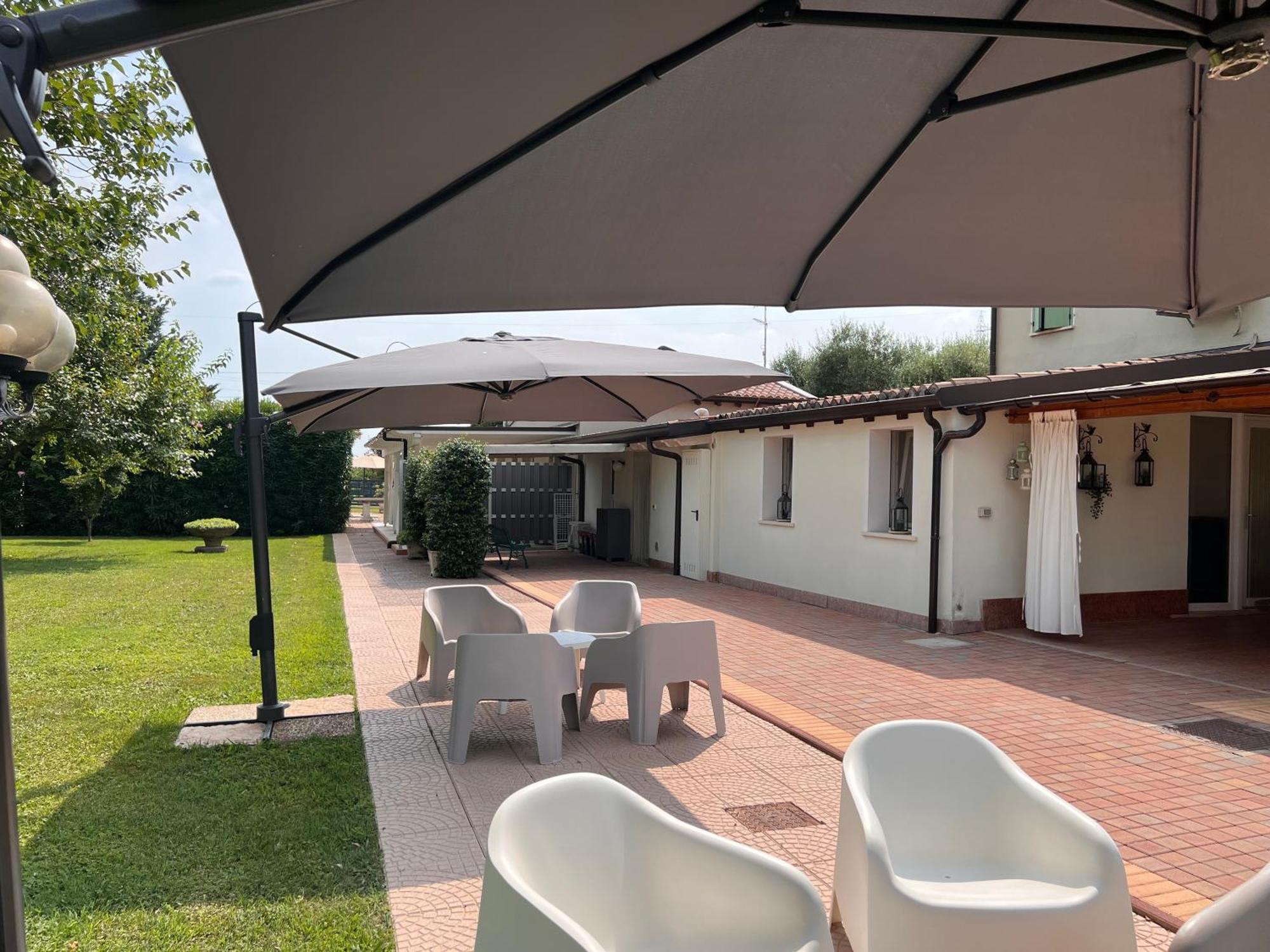 Appartamento "Casa Vacanze Corte Ara Decima" Sona Bagian luar foto