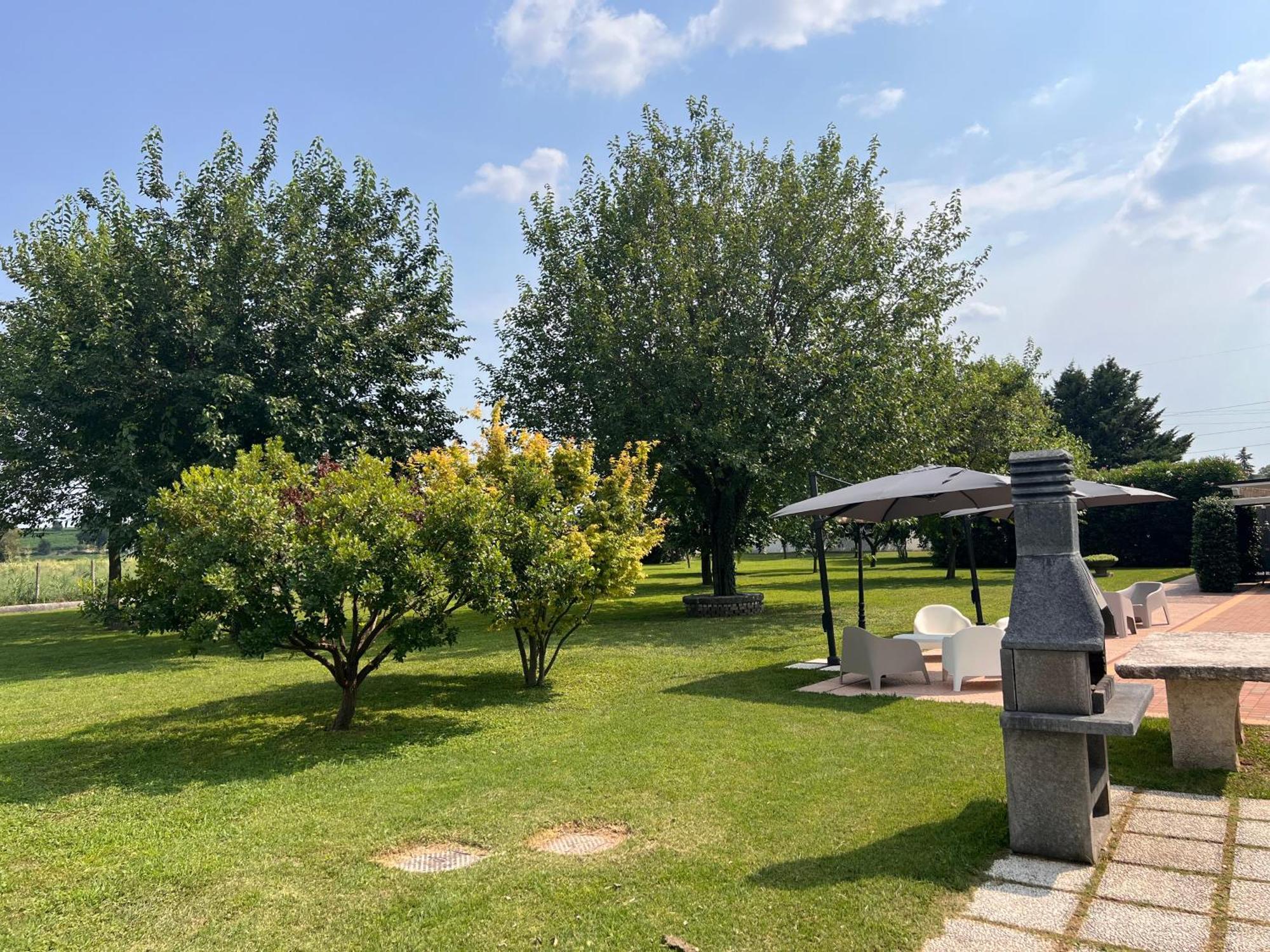 Appartamento "Casa Vacanze Corte Ara Decima" Sona Bagian luar foto