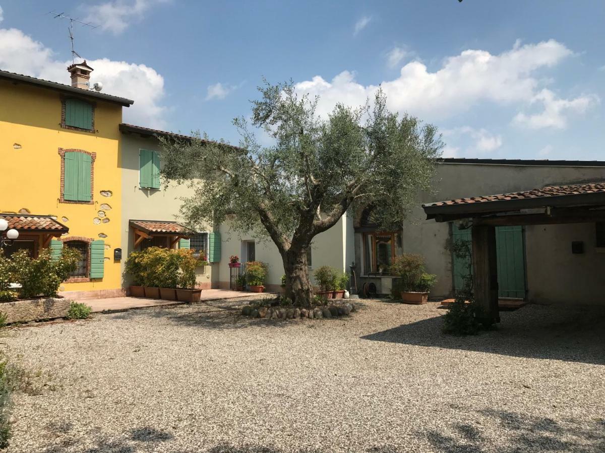 Appartamento "Casa Vacanze Corte Ara Decima" Sona Bagian luar foto