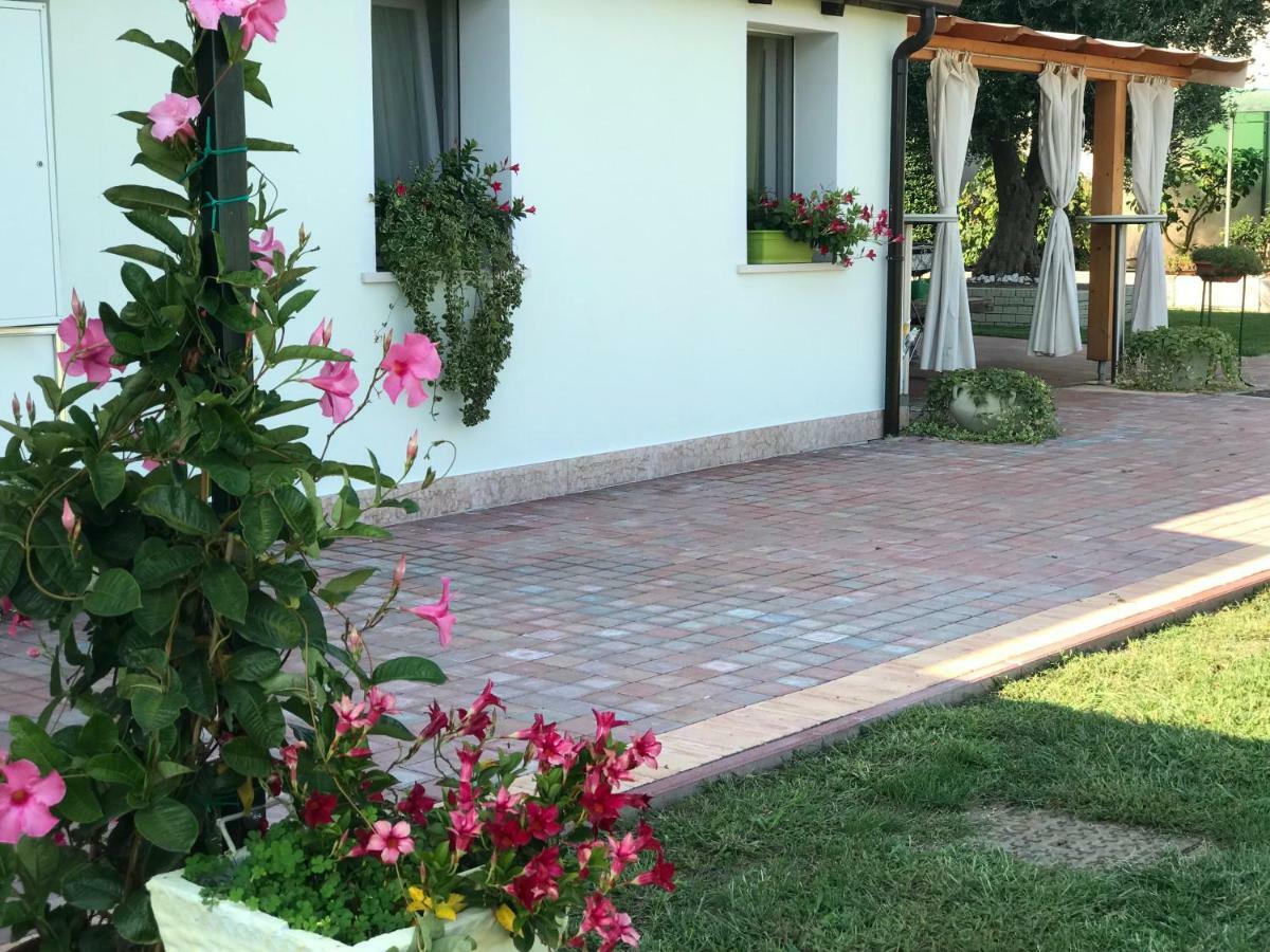 Appartamento "Casa Vacanze Corte Ara Decima" Sona Bagian luar foto