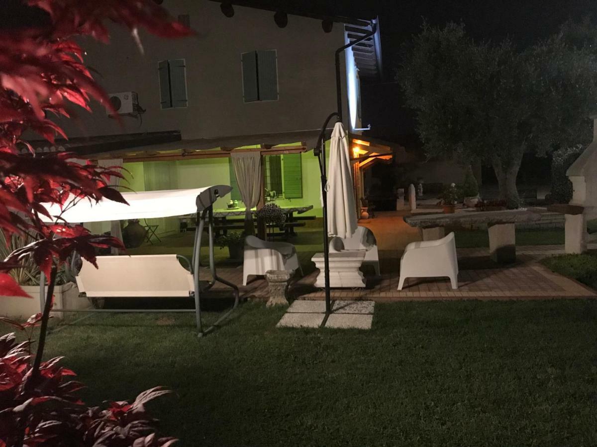 Appartamento "Casa Vacanze Corte Ara Decima" Sona Bagian luar foto